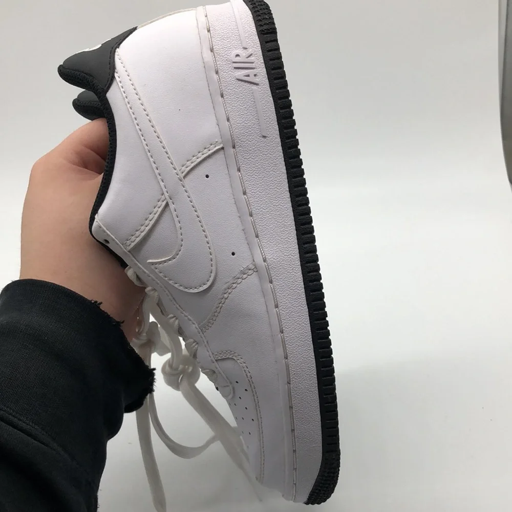 Nike Air Force 1 ESS Low (GS) White Black Sneakers DV1332 100 USED Size 5Y - Picture 9 of 16